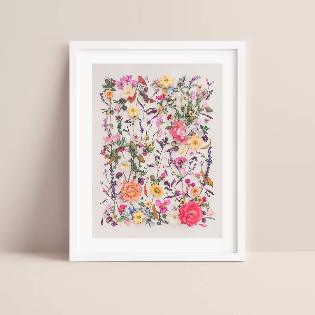 Nature and floral print in white frame with border