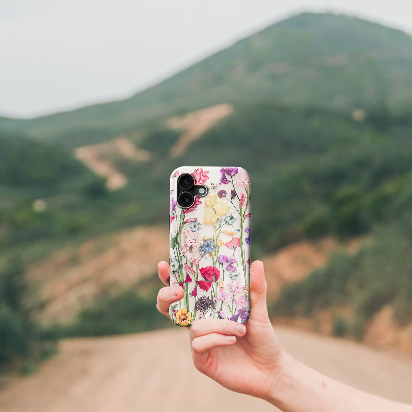 Tough MagSafe IPhone 16 plus case Poppy and Gladiolus